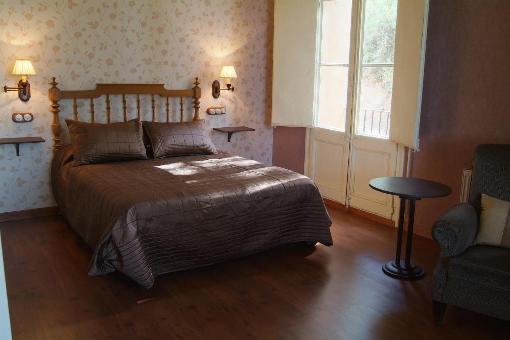 Hotel Rural Masia Font De L'Oca Espluga de Francolí Habitación foto